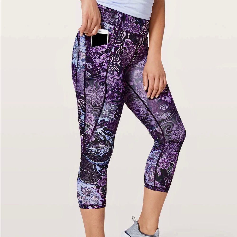 Lululemon Time to Sweat Crop *23”